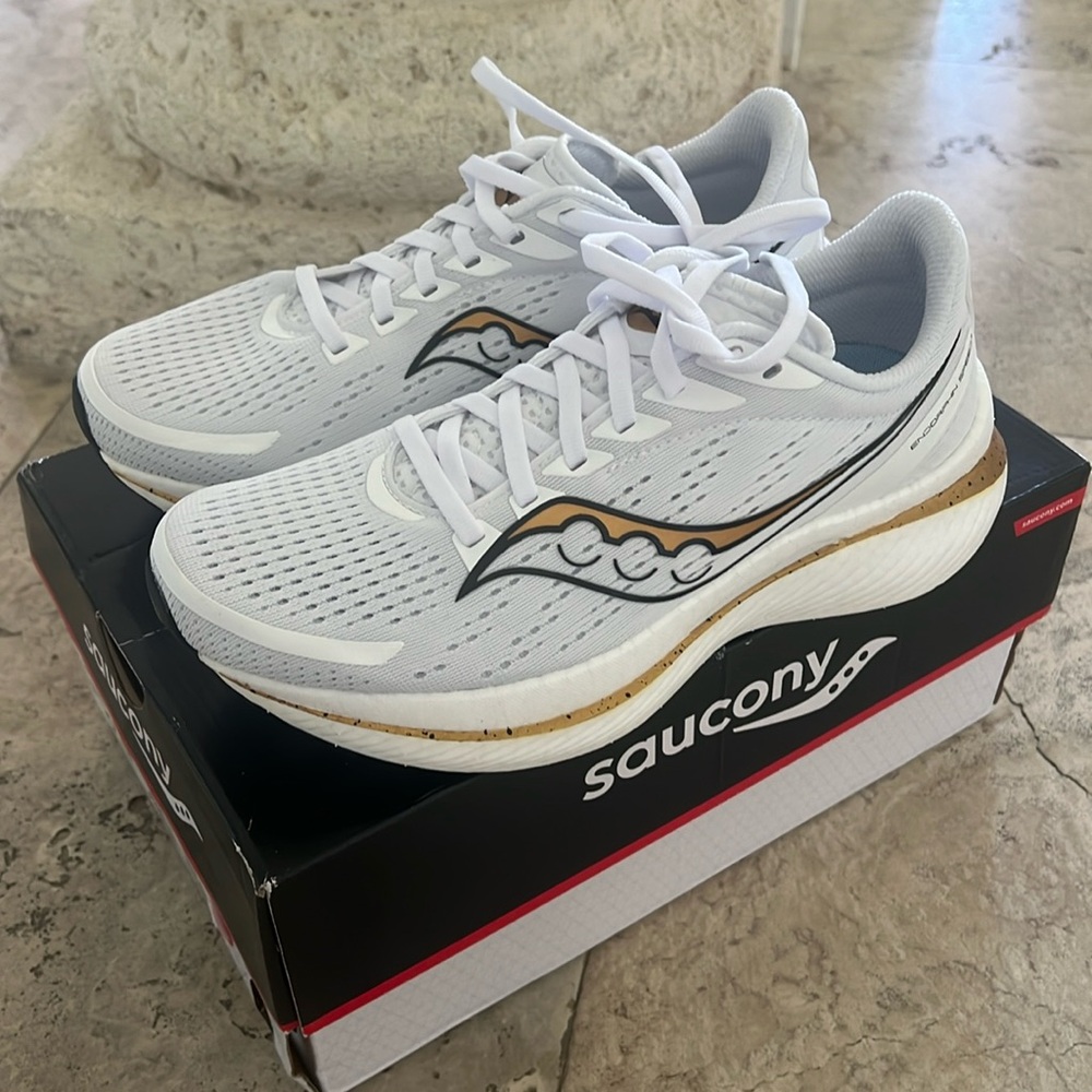Saucony Endorphin Speed 3 White